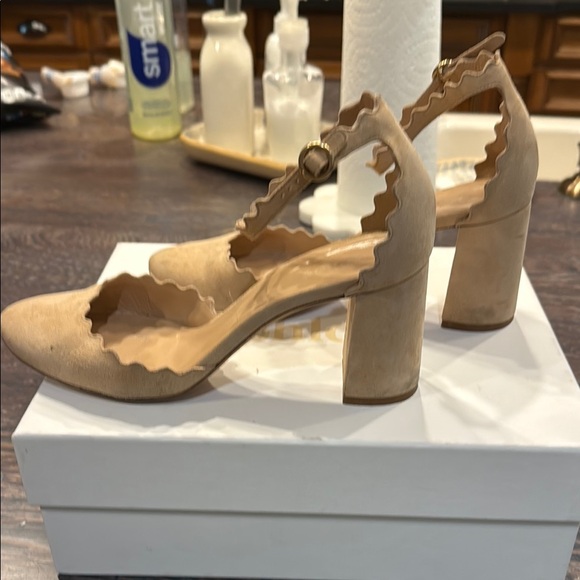 Chloe Reef Shell Heels - Picture 7 of 9